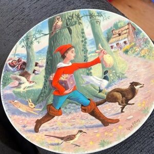 Limoges White Porcelain Plate with Script Design